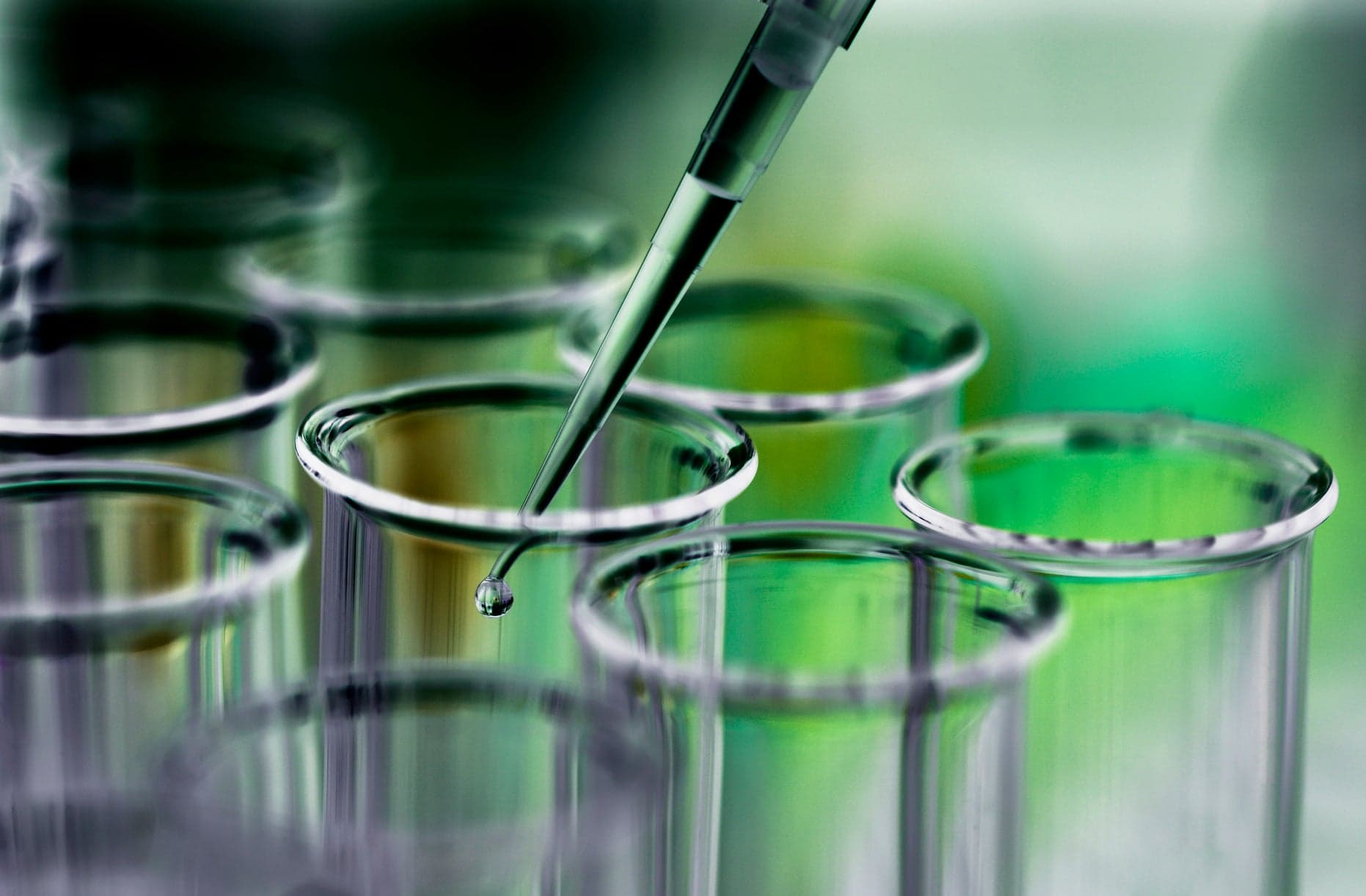New "Instantly Rechargeable" Battery Deals a Fatal Blow to Fossil Fuels