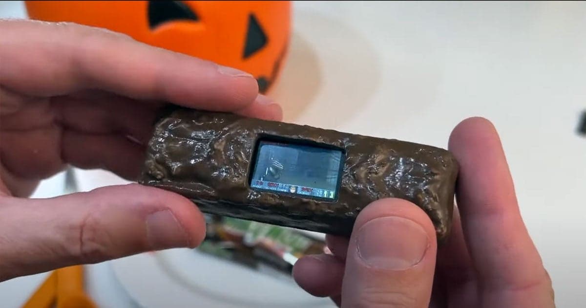 Mad Genius Hides Computer Playing Doom Inside Candy Bar