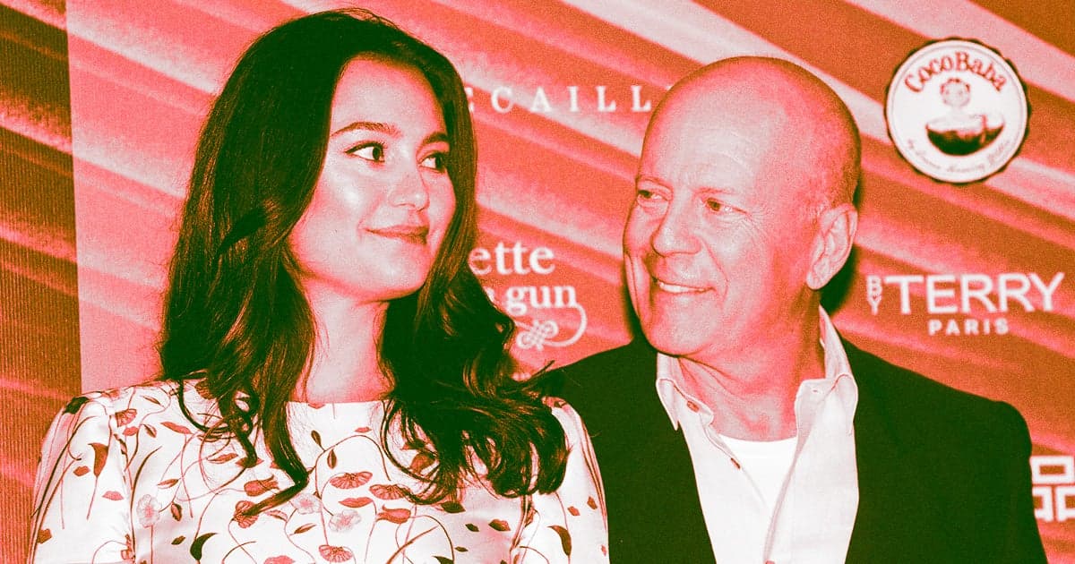 Paparazzi Won't Stop Harassing Bruce Willis Even Though He Has Dementia
