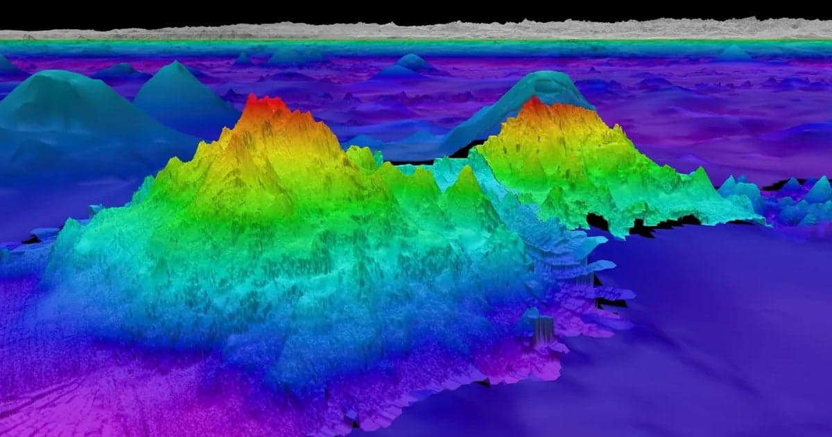 Scientists Baffled After Finding 4 Gigantic Mountains Lurking Under the Ocean