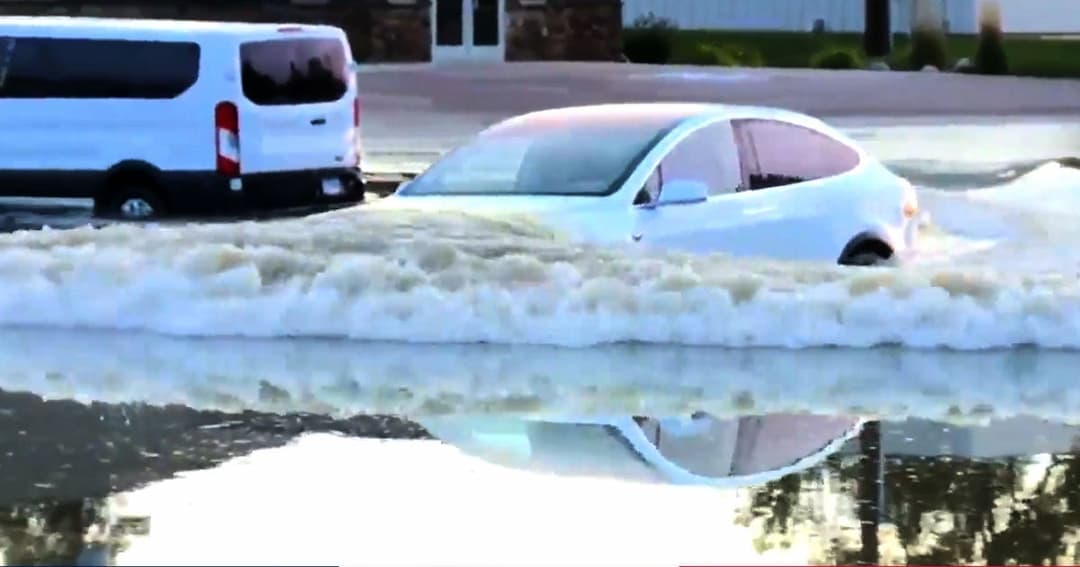 Watch a Tesla Model X Blast Through Deep Flood Waters