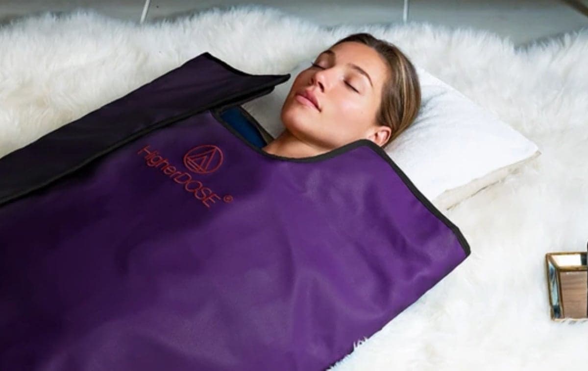 This High Tech Sauna Blanket Uses Infrared Light to Fight Seasonal