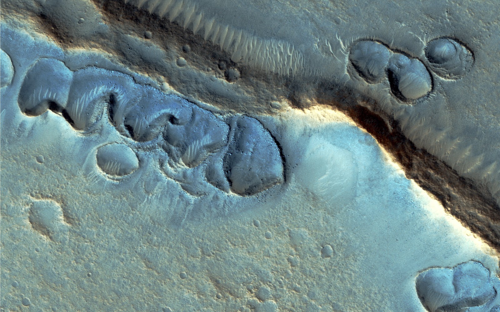 Image Credit: MRO/NASA/JLP (Source)