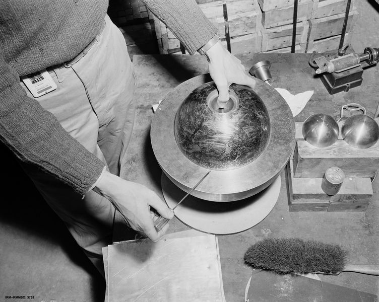 Recreation of the Slotin Incident (via Atomic Heritage)