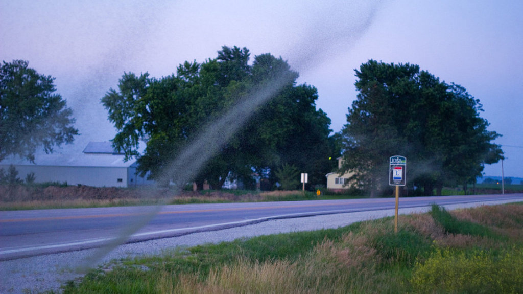 Image via Mike Hollingshead/extremeinstability.com