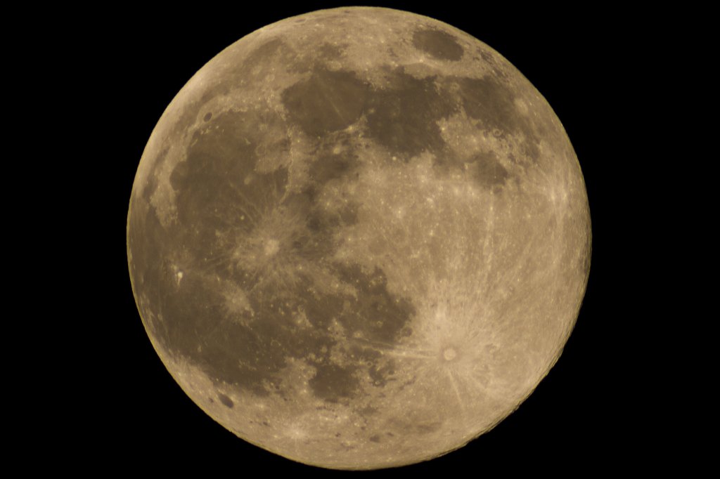 Yesterday's full moon captured by Greg Hogan