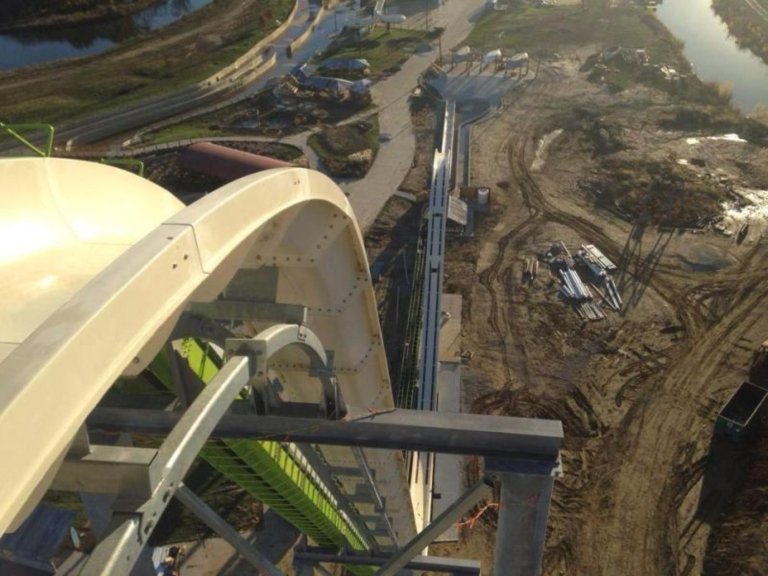 What It’s Like to Ride the World’s Tallest Waterslide