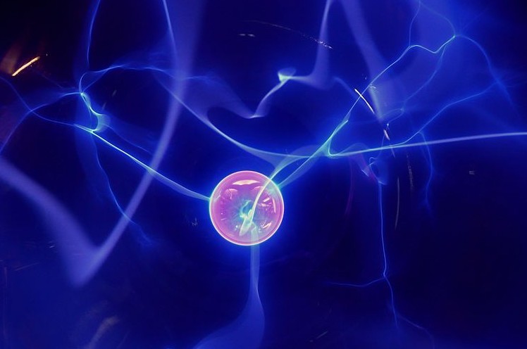 Plasma ball (Image Credit: User: Nevit, via Wikimedia Commons)