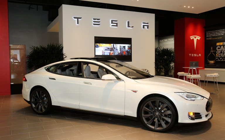 Investor Jason Calcanis’s Prediction: Apple will buy Tesla for $75b in 18 months