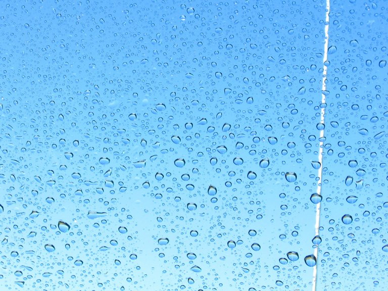 Single-catalyst water splitter from Stanford produces clean-burning hydrogen 24/7