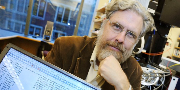 New Storage Method Allows 70 Million Books to Be Stored in a Drop of Liquid