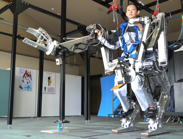 A New Mech Will Help Japan’s Old Folks Lift Things