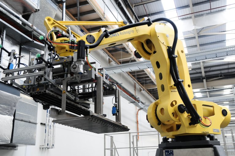 Researchers Create a Robot That Can Learn From Past Experiences