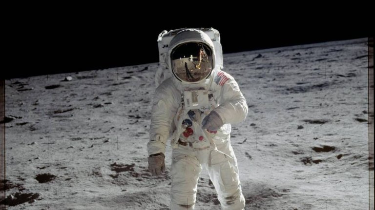 Russia to Send Humans to the Moon in 2029 To Build a Lunar Station