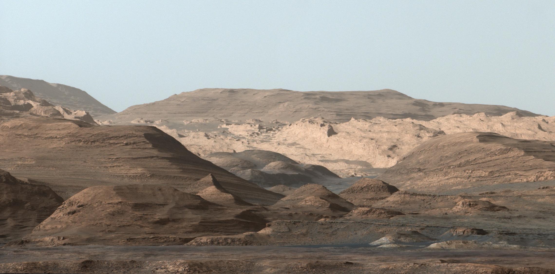 curiosity mount sharp foothills
