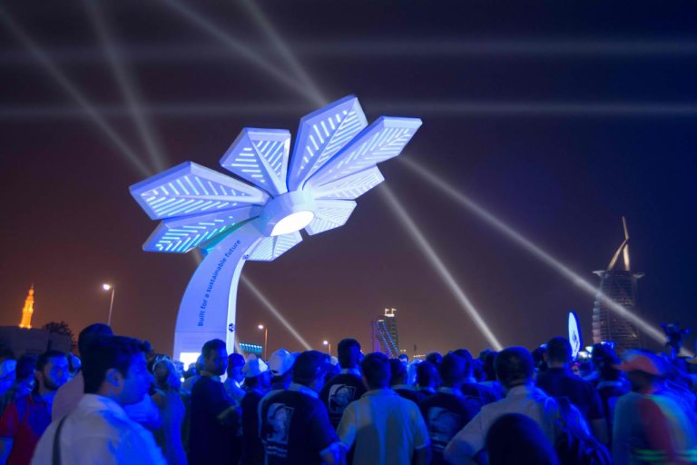 Dubai Plans to Plant 3D-Printed “Smart Palm Trees” All Over the City