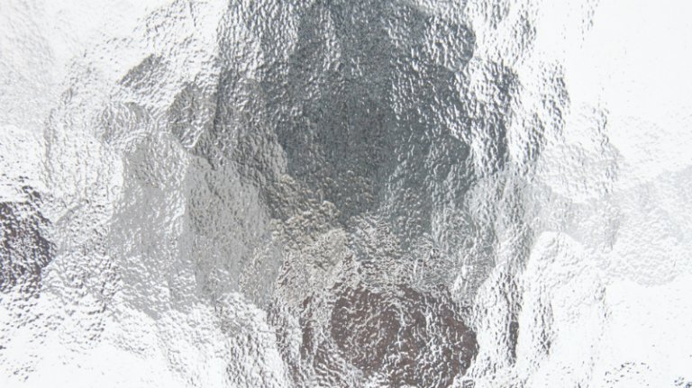 Japanese Scientists Invent Nearly Unbreakable Glass