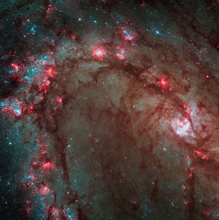 APOD – 3/2/13 – Southern Pinwheel Galaxy