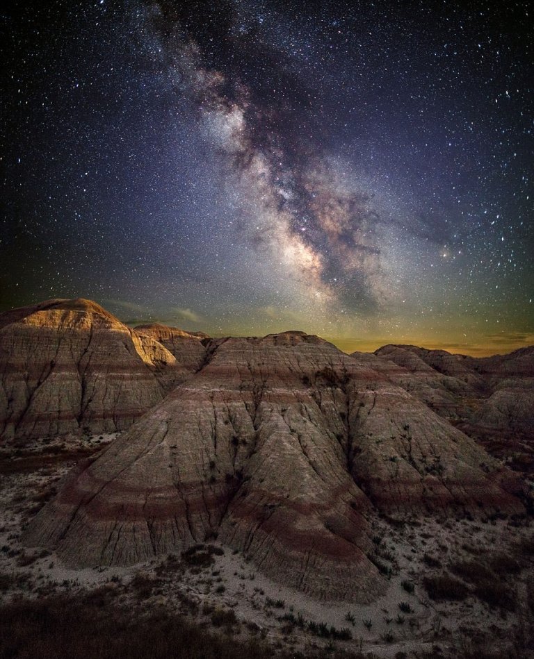 Astronomy Photo of the Day: 9/5/15 — Milky Way & the Badlands