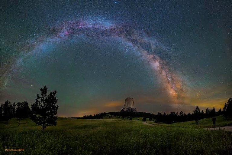 Astronomy Photo of the Day (APotD): 10/30/14 — The Milky Way & Devils Tower