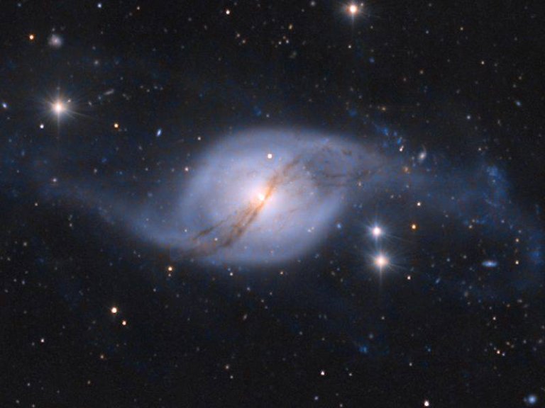 Astronomy Photo of the Day: 5/1/14 – NGC 3718