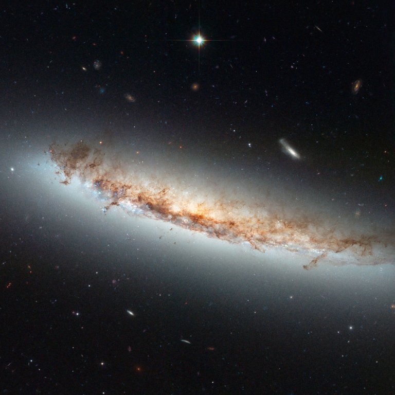 Astronomy Photo of the Day: 12/30/14 — NGC 4402