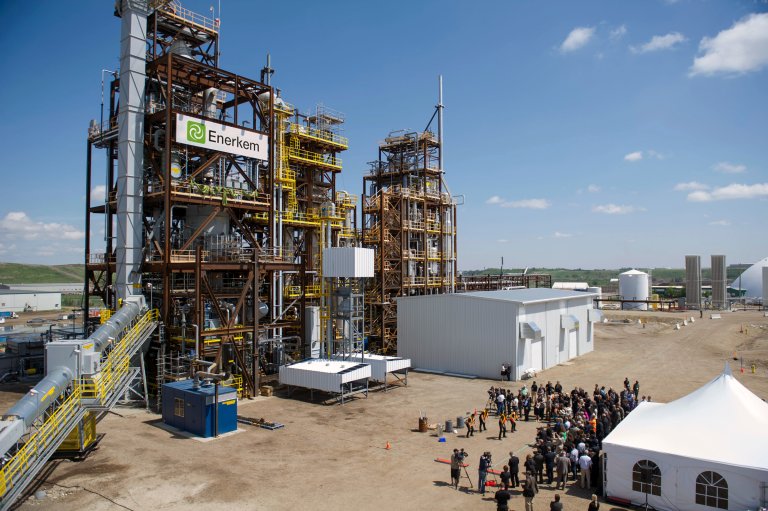 World First: Canadian City Turns Trash Into Biofuel
