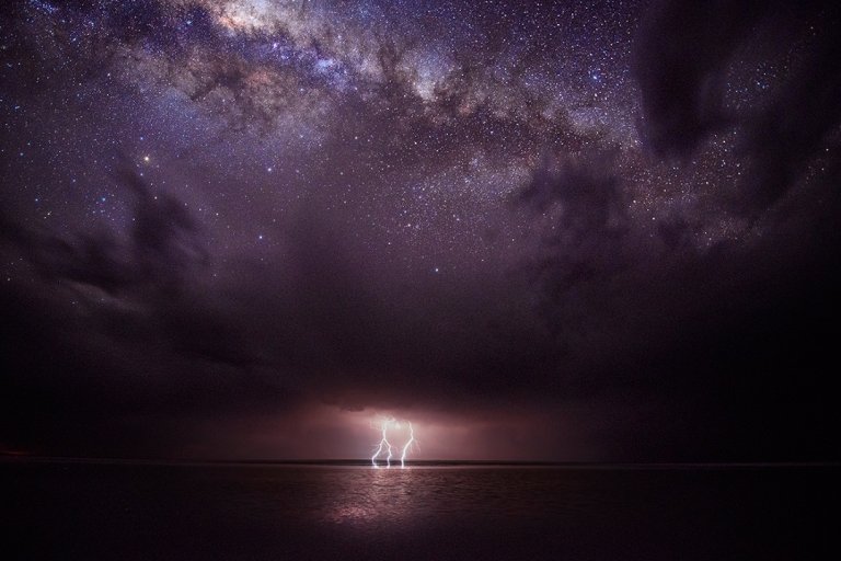Astronomy Photo of the Day: Stormy Night