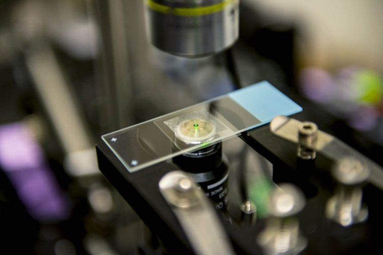 Light That Cools? Scientists Use Lasers to Refrigerate Liquid for the First Time Ever