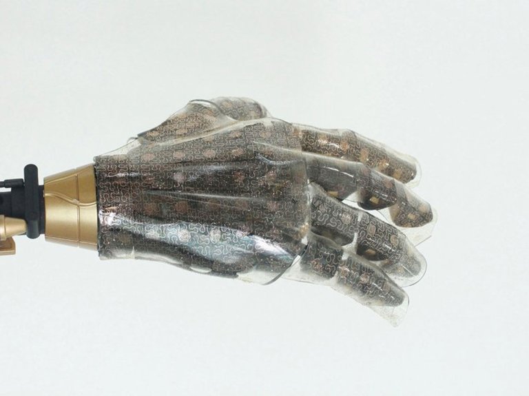 New Electronic Skin Can Sense Sound and Temperature
