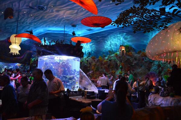 Giant Fish Tank Bursts At Downtown Disney Restaurant (VIDEO):