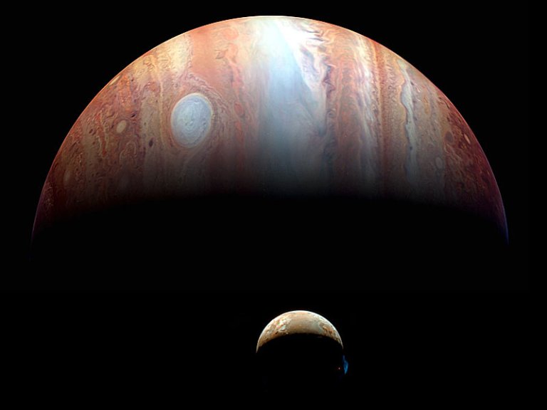 The Journey to Pluto: Best Images from the New Horizons Mission