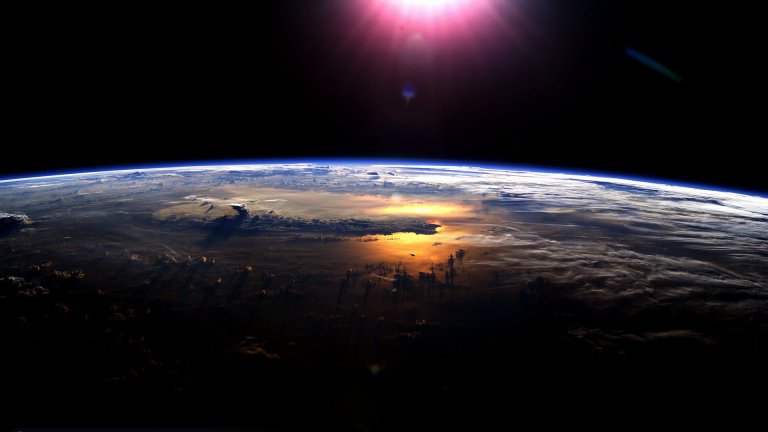 Scientists Discover Massive “Ocean” Near Earth’s Core