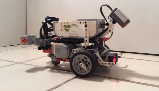 WATCH: Scientists Just Put A Worm’s Brain Into A Robot’s Body