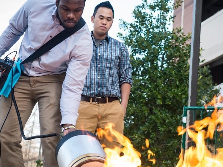 Small, New Fire Extinguisher uses Sound to Fight Flames (Video)