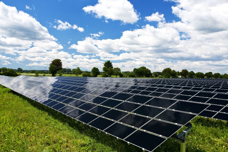 US Town Rejects Solar Panels, Worried They Will “Suck up All the Energy from the Sun”