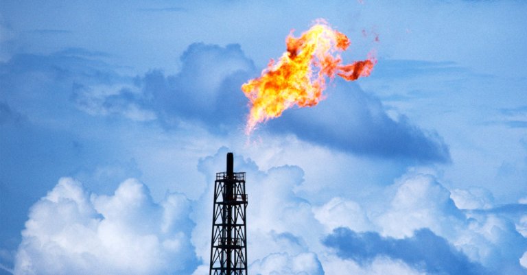 Captured CO2 Can be Directly Recycled into Methanol Fuel