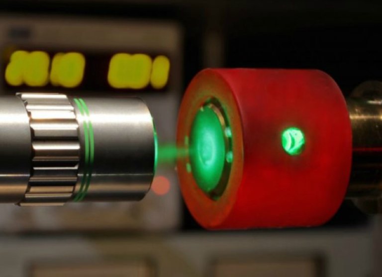 New Experiment Give Us Our First Glimpse of Metallic Hydrogen