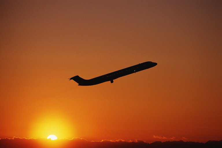 World’s First Hydrogen Hybrid Plane Coming to a Sky Near You