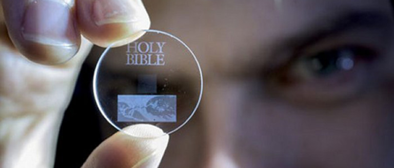 Memory That Lasts Forever: New Quartz Coin Can Store 360TB of Data for 14 Billion Years