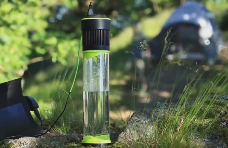 Self Filling Water Bottles Have Arrived, but Just How Viable Are They?