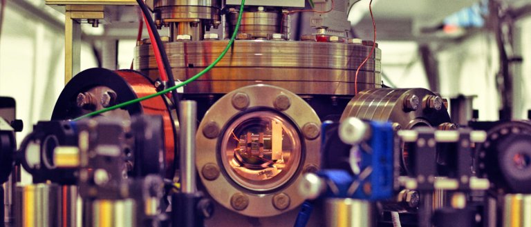 Physicists Construct An Innovative Heat Engine With Just One Atom