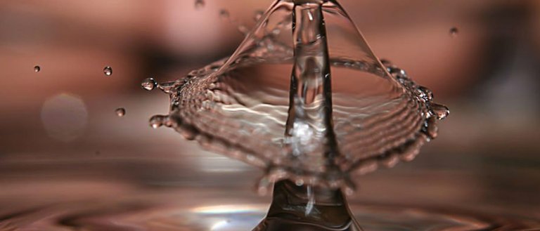 Physicists Force Water Molecules Into a Strange New State of Matter