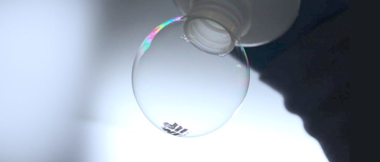 MIT Creates Super Thin Solar Cells—As Thin As a Soap Bubble