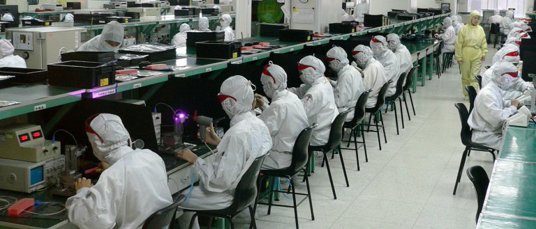 Apple Supplier Just Cut 60,000 Jobs. Replaces Factory Workers With Robots