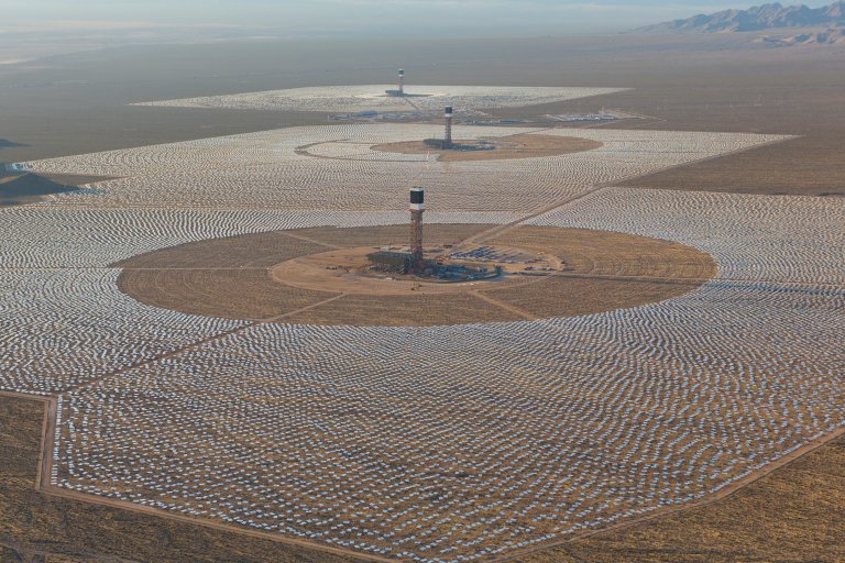 Shutdown of World’s Largest Solar Plant After Mirror Fire