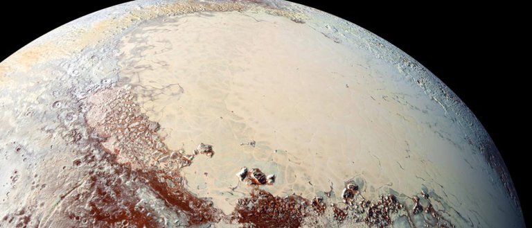 Pluto Serves up Another Surprise—An Enormous Earth-Like Tail