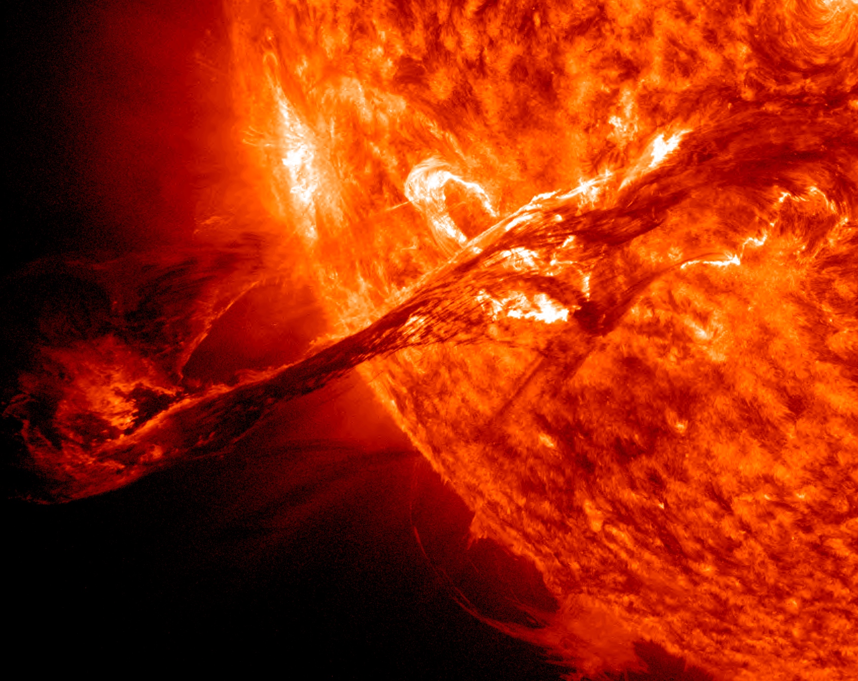 Image of the August 31, 2012 coronal mass ejection. Credit: NASA/Solar Dynamics Observatory