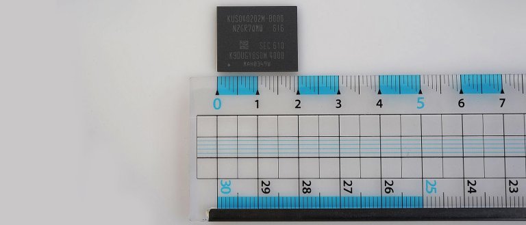 Samsung’s New 512GB SSD is Smaller Than Stamp and Lighter Than a Dime
