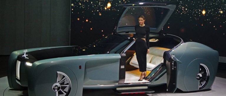 Rolls Royce’s New Concept Car is a Next Level Mobile VIP Lounge